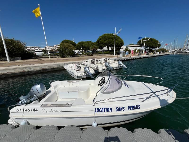 Location Bateau Sans Permis - Cap Ferret 472 pour 5 personnes au Grau du Roi Port Camargue