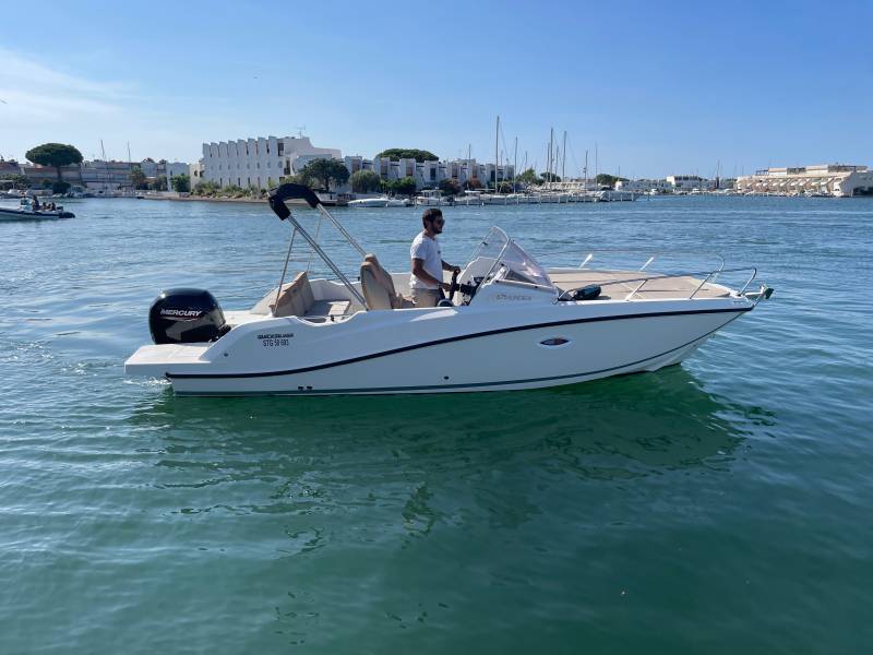 location quicksilver 675 sundeck