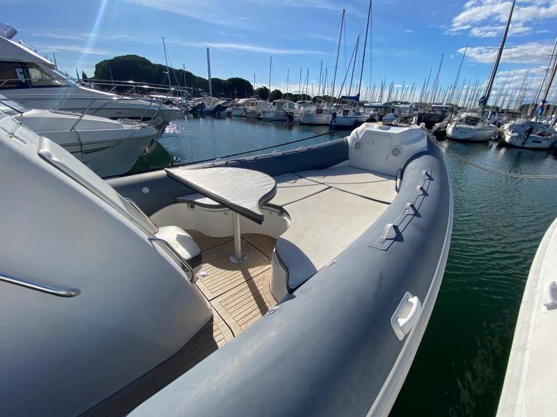 Location de bateau avec permis - Nuova Jolly Prince 28 au Grau-du-Roi Port Camargue