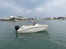 Notre zone d'activité pour ce service Location bateau coque dur pour une sortie entre amis avec bain de soleil